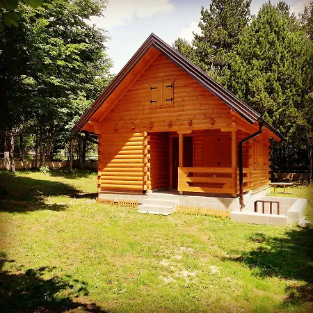 別荘 House Hidden Nest