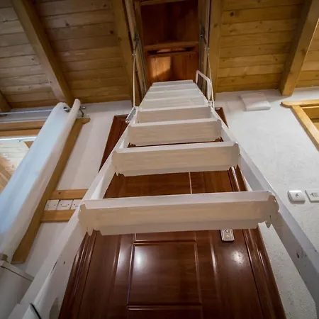 House Hidden Nest Feriehus Mostar